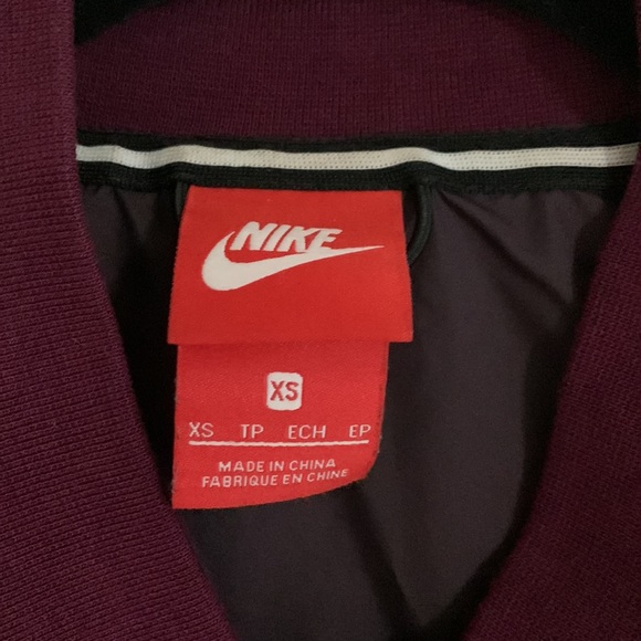 Nike jacket - Picture 2 of 7